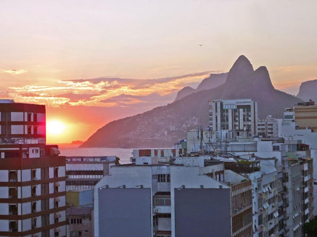 Ipanema's Beautiful Penthouse Apartment *