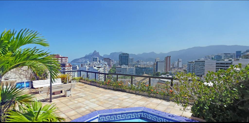 Ipanema's Beautiful Penthouse